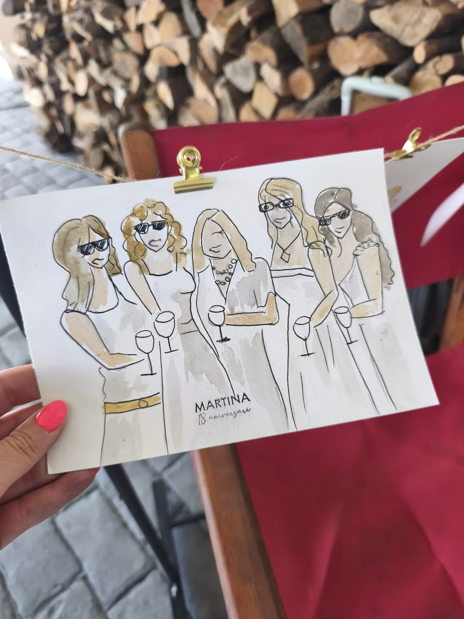 Il·lustració d’un grup d’amigues amb ulleres de sol i copes